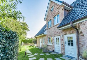 Aurora – Moderne Ferienwohnung für bis zu 4 Personen mit Terrasse.