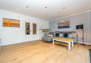 Leos Hüs – Ferienhaushälfte für max. 6 Personen, mit Terrasse und Sauna.