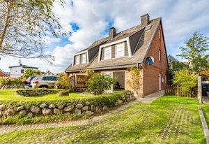 Leos Hüs – Ferienhaushälfte für max. 6 Personen, mit Terrasse und Sauna.