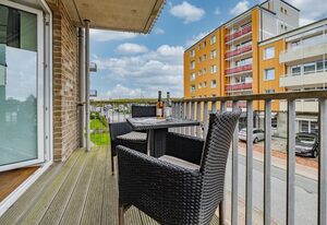 On the Beach – Moderne Ferienwohnung für 2 Personen mit Balkon und Stellplatz direkt am Strand