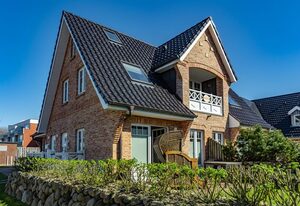 Sturmhaube – Ferienwohnung für max. 4 Personen in Alt-Westerland mit Balkon.
