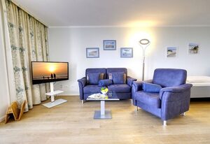 App. Meerblick – Zentrale Ferienwohnung für bis zu 2 Personen mit Balkon und Meerblick.