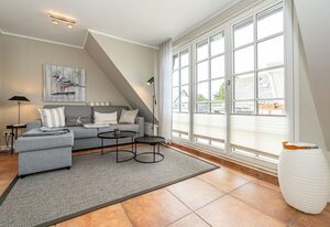 Strandpirat – Stilvolle Ferienwohnung für bis zu 4 Personen mit Balkon.