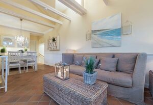 App. Wellness – Zentrale Ferienwohnung für bis 4 Personen mit Terrasse und Wellnessbereich.