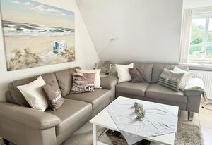 Friesenglück – 3-Zimmer-Ferienwohnung für bis zu 4 Personen mit Sonnenkuhle.