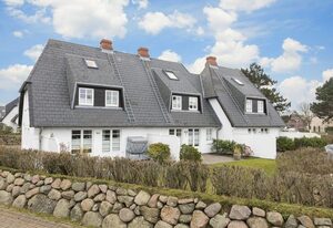 Friesenglück – 3-Zimmer-Ferienwohnung für bis zu 4 Personen mit Sonnenkuhle.