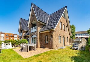 Andrea – 4-Zimmer-Ferienwohnung mit Sauna und Garten. - nur 300 Meter zum Strand!