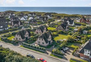 Sylt-Hues – Lifestyle unter Reet, Strand & Meer um die Ecke. Ihr optimales Urlaubs-Domizil