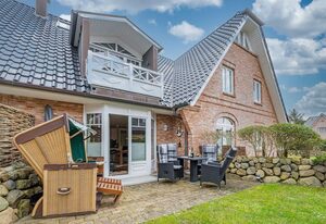 Godewind App. 5 – Ferienwohnung für bis zu 4 Personen mit Terrasse und Sauna.