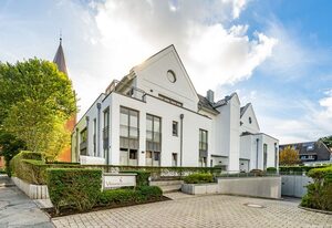 Stadtresidenz App. 4 – Ebenerdige 3-Zimmer-Ferienwohnung mit Terrasse. Stadt- und strandnah.