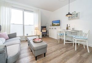 Möwennest App. 18 – Gemütliche 2-Zimmer-Ferienwohnung mit Balkon in Wenningstedt.