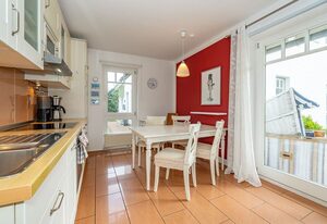 Haus Conwind Wohnung 5a – Gemütliche Ferienwohnung mit Sauna, Garten und Terrasse in Keitum auf Sylt