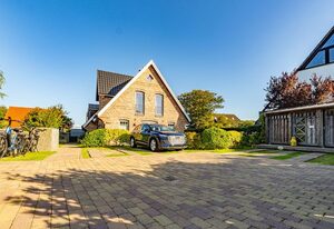 Beach House Two – Ferienhaushälfte für bis zu 2 Personen mit Terrasse in zentraler Lage.