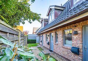 Beach House Two – Ferienhaushälfte für bis zu 2 Personen mit Terrasse in zentraler Lage.