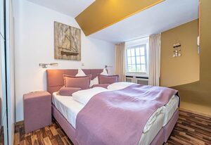 App.Reetlodge – Ferienwohnung unter Reet für bis zu 4 Personen mit Sonnenkuhle.