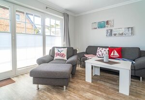 Haus Strandoase – Ferienhaushälfte für bis zu 6 Personen. Mit Sauna, Süd Terrasse und Süd Balkon.