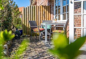 Altstadttor 5 – Ferienwohnung unter Reet für max. zwei Personen, in Westerland.