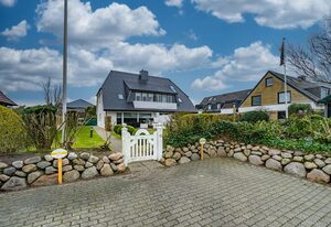 Tom – 3-Zimmer-Ferienwohnung im 1 OG in Westerland mit Terrasse.
