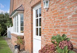 SYLThouse – Der Dorfteich zum Greifen nahe. Perfektes Design. Verträumte Bestlage.