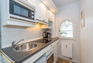 Altstadttor 19 – Ferienwohnung unter Reet für bis zu 2 Personen mit Terrasse, in Westerland.