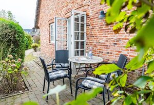 Altstadttor 19 – Ferienwohnung unter Reet für bis zu 2 Personen mit Terrasse, in Westerland.