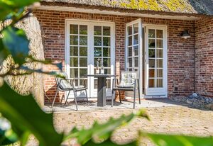 Altstadttor 11 – Ferienwohnung unter Reet für bis zu zwei Personen, in Westerland.