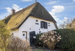 Haus Hinrich – Ferienwohnung im EG und OG, 45 m² groß, für 2 Erwachsenen und ggf. 2 Kindern