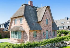 Hyggelig Hus – In bester, strandnaher Lage gelegenes, freistehendes Luxus-Haus unter Reet.
