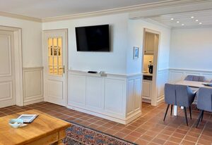 1-95, toller See-u. Landblick im Haus Metropol, 4. Etage