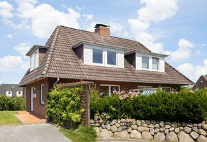 Haus Lotta – Familienurlaub in Wenningstedt! Ruhig und dennoch Zentral!