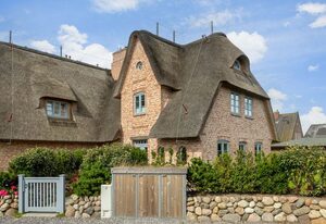 Süder Hus – Hausteil mit 5 Räumen im EG, UG, OG ca. 200 m² Nutzfläche