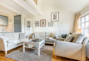 Elbe, Wohnung Nr. 8 – Haus Elbe - liebevoll ausgestattete Obergeschoss-Wohnung unter Reet