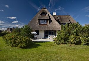 Pogwisch – Großzügige Parterrewohnung in 2. Reihe zum Wattenmeer und ruhig gelegen