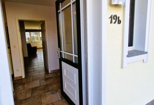 Strandstrasse 19b – schöne, in 2. Reihe gelegene Haushälfte