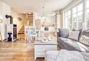 Schulstrasse 28 "Haus Helle Brise" – ruhig und zentrale gelegene komfortable Haushälfte