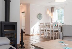 Rämel 15a "Sterntaucher" – moderne Haushälfte ruhig und strandnah