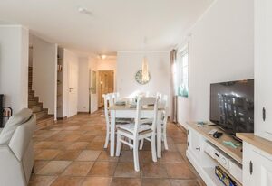 Rämel 15a "Sterntaucher" – moderne Haushälfte ruhig und strandnah