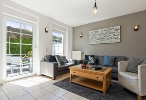 Alte Reihe 14 "Haus Teja" (inkl. Sky) – Doppelhaushälfte inklusive Netflix und Sky