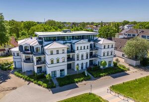 Logierhaus Friedrich – Exklusive Ferienwohnung in Zingst: Komfort auf 132 m² direkt am Ostseestrand