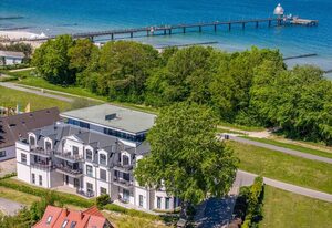 Logierhaus Friedrich – Exklusive Ferienwohnung in Zingst: Komfort auf 132 m² direkt am Ostseestrand