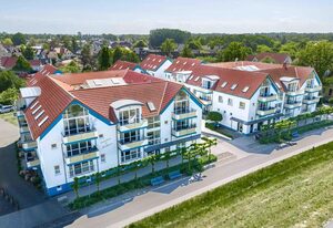 Residenz am Strand – Komfortable Ferienwohnung in erster Reihe am Strand von Zingst mit Balkon