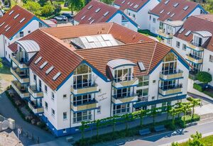 Residenz am Strand – Komfortable Ferienwohnung in erster Reihe am Strand von Zingst mit Balkon