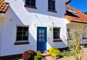 Friedenstrasse 19a "Haus Lux" – Sehr ruhiges und außerordentlich zentral gelegenes Reihenferienhaus in Zingst