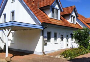 Deichweg 9a – ruhig gelegene Doppelhaushälfte in Boddennähe