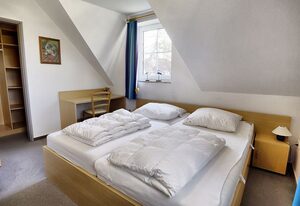 Am Deich 01-Haus mit Strandkorb