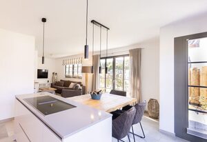 Ferienhaus Lacus – Stilvolle Auszeit am Wasser und in der Natur, Hunde willkommen