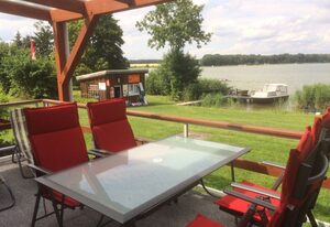 Ferienhaus Am Großen Priepertsee (21454) – Ferienhaus direkt am Wasser