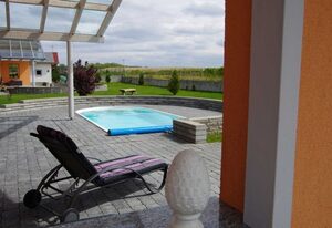 Ferienhaus in Strasen mit Pool, (Mundt, Undine) H2