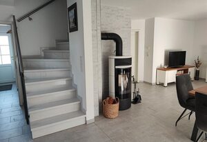 Strandhaus Meeresluft – Hochwertiges 100qm Ferienhaus für 6 Pers. mit Kamin und Garten direkt am Deich