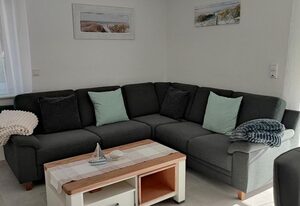 Strandhaus Meeresluft – Hochwertiges 100qm Ferienhaus für 6 Pers. mit Kamin und Garten direkt am Deich